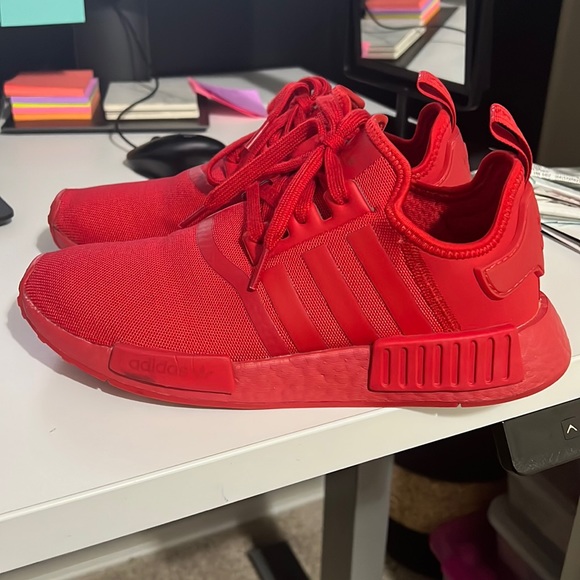 all red nmd